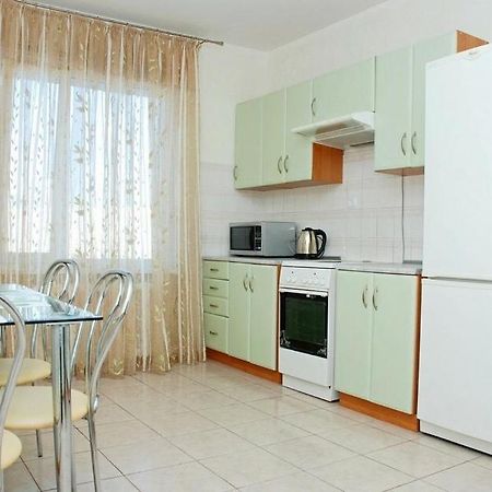 2-Komnatnye Apartamenty Alladin - Pozniaki 基輔 外观 照片